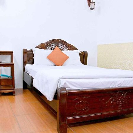 Hoang Cuong Hotel 15 Nguyen Thai Hoc Hanoi Exteriör bild