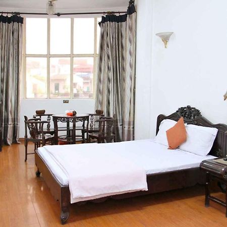 Hoang Cuong Hotel 15 Nguyen Thai Hoc Hanoi Exteriör bild